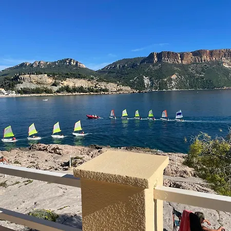 Le Son Des Vagues Cassis